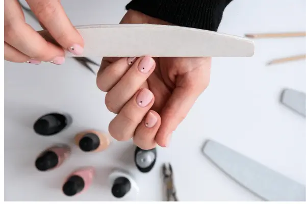 Como Cuidar Das Suas Unhas Em Casa: Guia Completo Para Iniciantes (Passo A Passo) 1 Secao 4 1